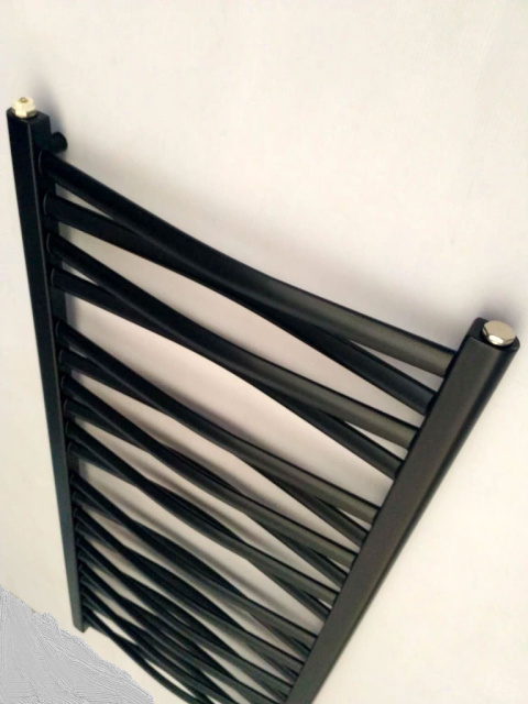 Grzejnik łazienkowy Łezka 3D 500/440 Regnis czarny mat Grzejnik łazienkowy Łezka 3D 500/440 Regnis czarny mat